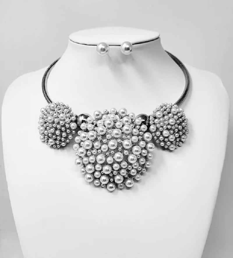 Class Act choker set