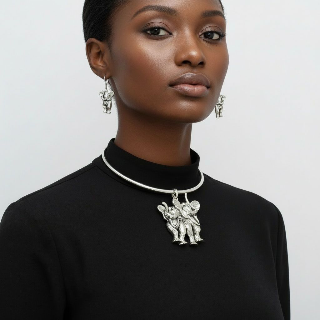 Pendant Burnished Silver Double Elephant Choker