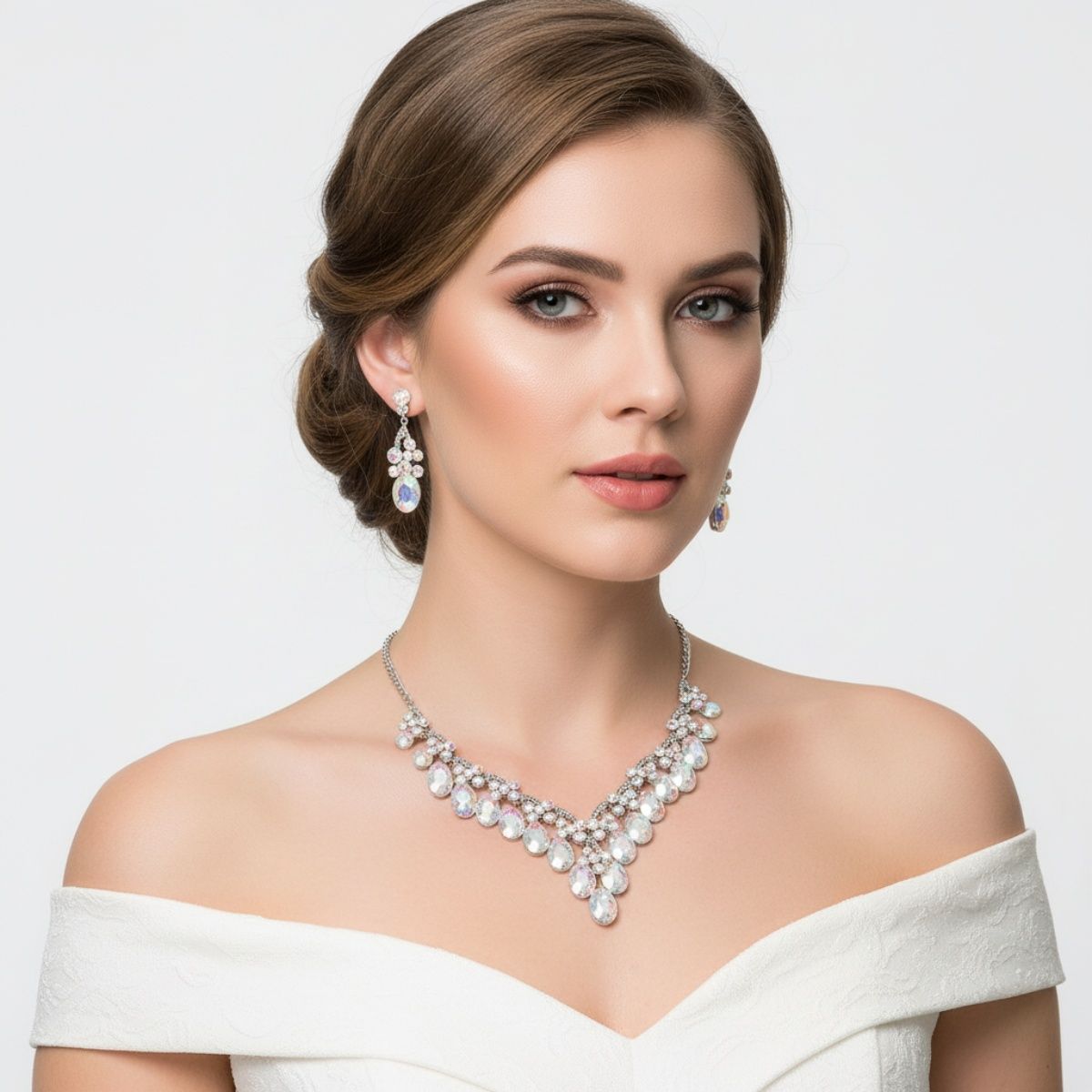 Collar Dramatic Silver Oval Aurbo Crystal Necklace