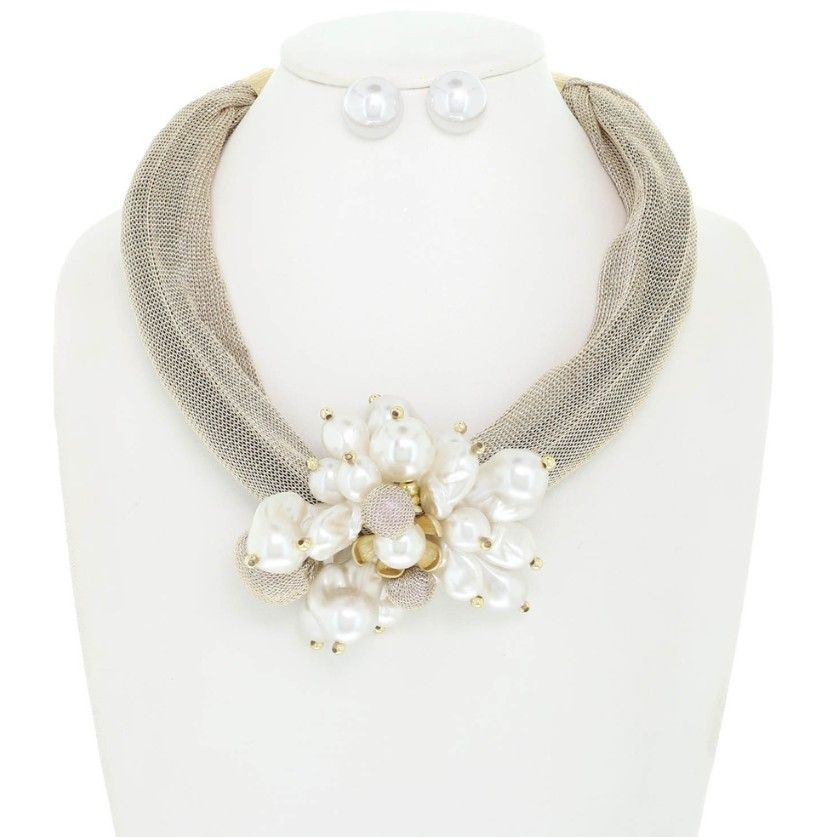 Cream Pearl Gold Metal Mesh Collar Necklace