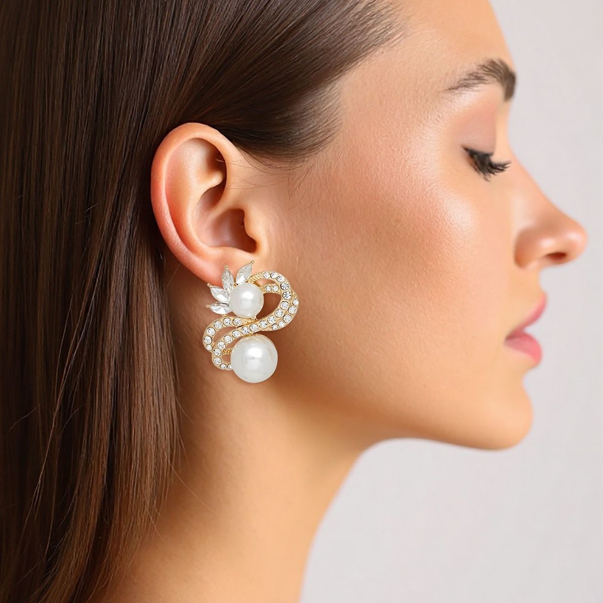 Clip On High End Gold Ribbon Cream Pearl Earrings