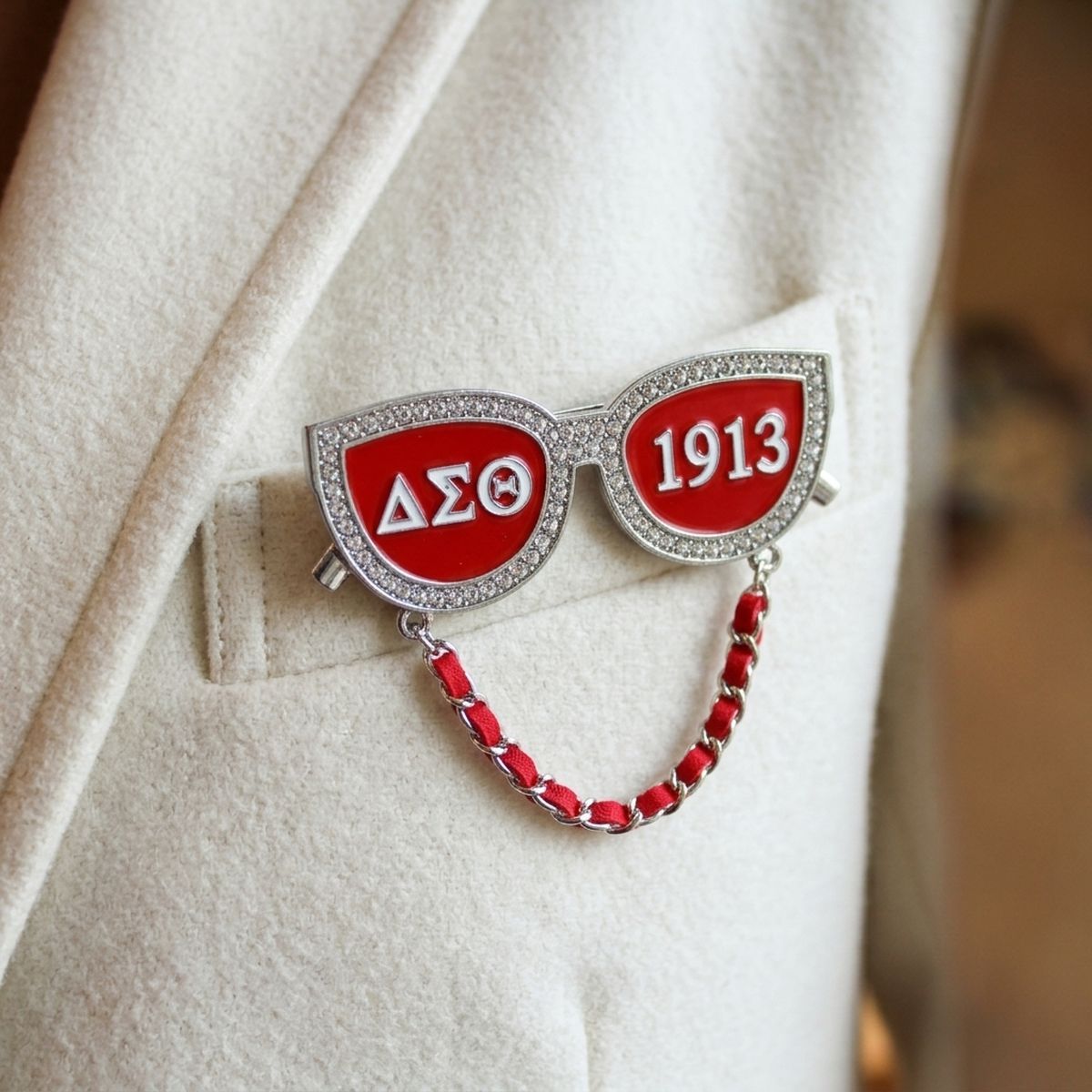 DST Red 1913 Sunglasses Rhinestone Brooch Pin