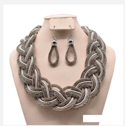 WeaveHer II necklace set | Silvers