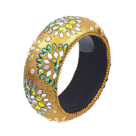 Flower power bangle