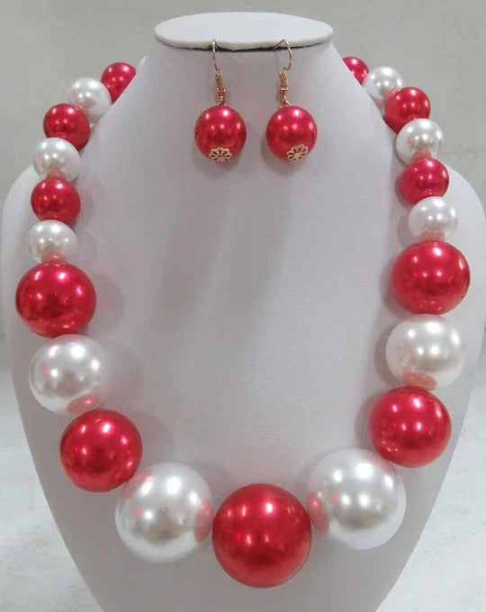 Belle large pearl set