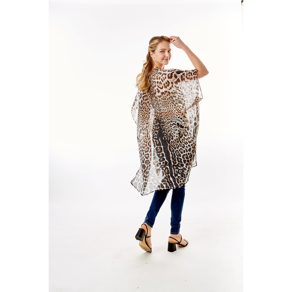Lightweight Leopard Print Kimono